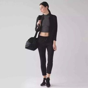 LULULEMON | On The Fly Pant 28" Black Size 8 Style W5ALWS